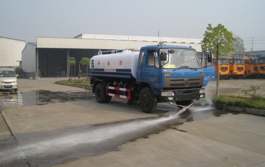 東風153<a href=http://www.wangbaomu.cn/ssc target=_blank class=infotextkey>灑水車</a>測試圖片