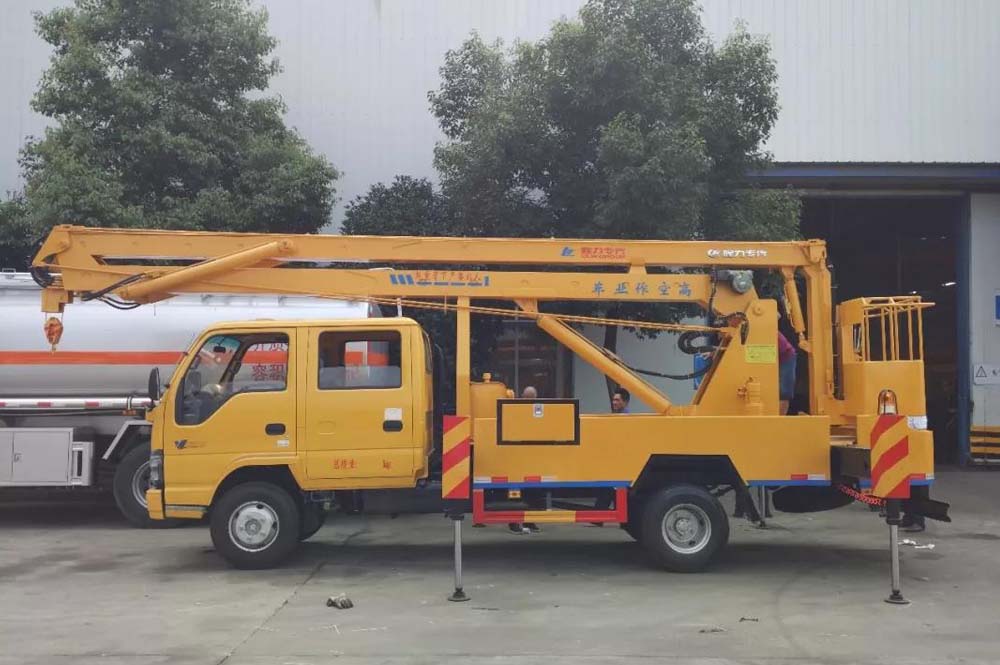 18米慶鈴五十鈴高空作業車圖片2