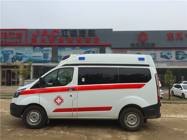 福特新全順V362救護車(短軸中頂)圖片2