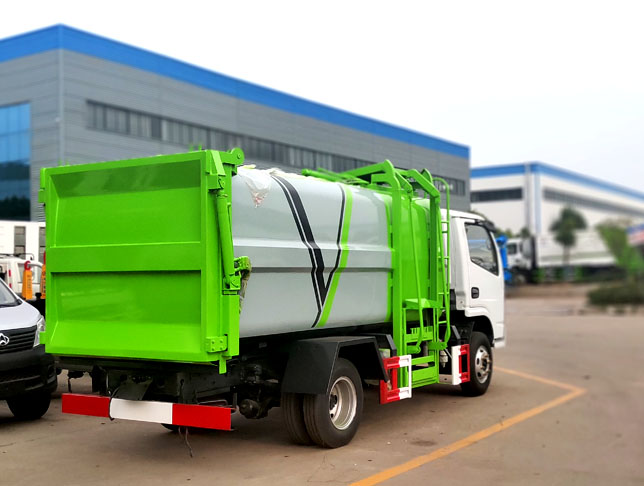 東風福瑞卡國六側(cè)掛桶垃圾車圖片4
