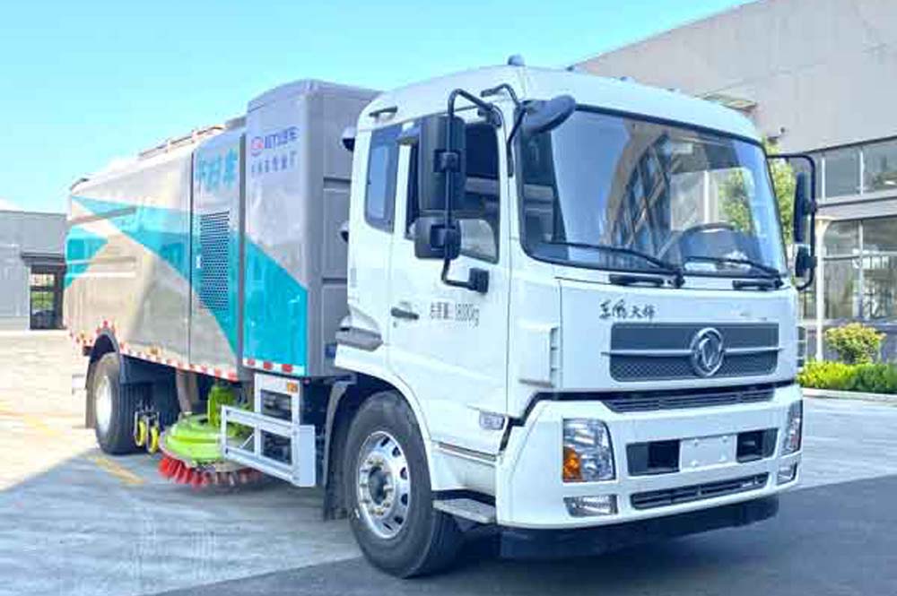 新能源東風天錦純電動吸塵車